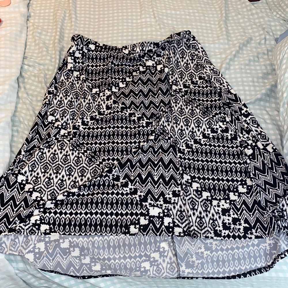 Avenue skirt